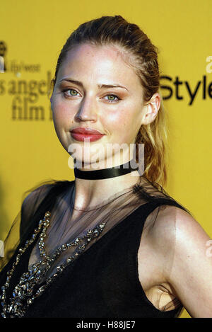ESTELLA WARREN 2003 IFP LOS ANGELES FILM FEST CINERAMA DOME HOLLYWOOD