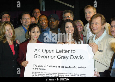 ACTORS INCLUDING GIANCARLO ESPOSITO ANTONE FISHER FRAN DRESCHER ELLIOTT GOULD TIM ROBBINS & MICHAEL YORK ARTISTS AGAINST CAL Stock Photo