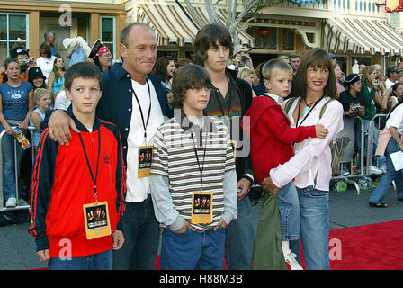 Amanda Pays & Corbin Bernsen and family The Simpsons ride opens at ...