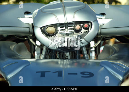 T1-9 TERMINATOR 3: RISE OF THE MACH WESTWOOD LOS ANGELES USA 30 June 2003 Stock Photo