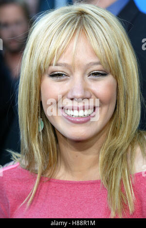 HILARY DUFF 2003 TEEN CHOICE AWARDS UNIVERSAL AMPHITHEATRE LOS ANGELES USA 02 August 2003 Stock Photo