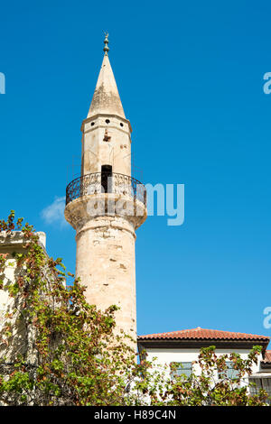 Griechenland, Kreta, Chania, Minarett der Ahmet Aga Moschee in der Odos Hatzimichaly Daliani Stock Photo