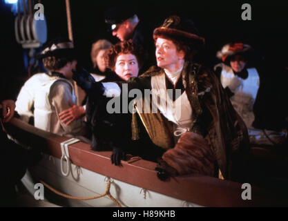 Titanic, (TITANIC) USA 1997, Regie: James Cameron, KATHY BATES, FRANCES FISHER, Stichwort: Boot, Schiff Stock Photo