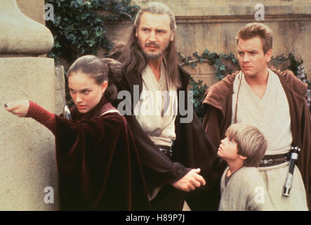 Star wars, (STAR WARS: EPISODE 1 - THE PHANTOM MENACE) USA 1999, Regie: George Lucas, NATALIE PORTMAN, LIAM NEESON, JAKE LLOYD, EWAN McGREGOR Stock Photo