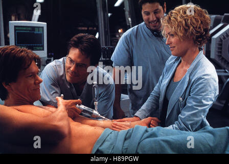 Hollow Man, (HOLLOW MAN) USA 2000, Regie: Paul Verhoeven, KEVIN BACON, JOSH BROLIN, GREG GRUNBERG, ELISABETH SHUE, Stichwort: Wissenschaftler, Injektion, Versuch Stock Photo