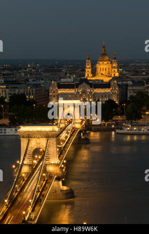 Széchenyi Chain Bridge, Four Seasons Hotel Gresham Palace and St. Stephen's Basilica in focus Stock Photo