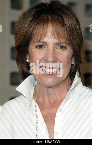 PENELOPE WILTON CALENDAR GIRLS AFI FILM FESTI CINERAMA DOME HOLLYWOOD LA USA 06 November 2003 Stock Photo