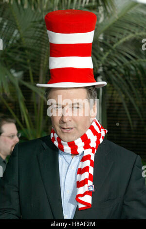 ALEC BALDWIN DR. SEUSS' THE CAT IN THE HAT CITYWALK UNIVERSAL STUDIOS LA USA 08 November 2003 Stock Photo