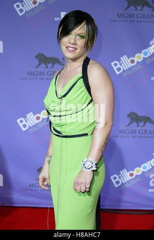 PINK BILLBOARD MUSIC AWARDS 2003 MGM GRAND HOTEL LAS VEGAS USA 10 December 2003 Stock Photo