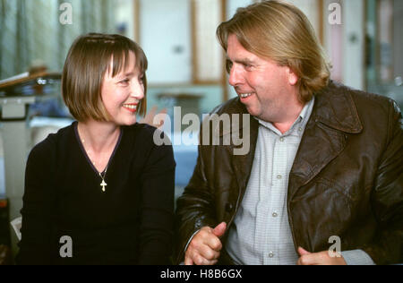 All Or Nothing, (ALL OR NOTHING) GB-F 2002, Regie: Mike Leigh, LESLEY MANVILLE, TIMOTHY SPALL Stock Photo