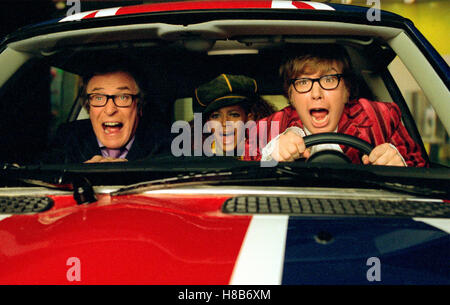 Austin Powers in Goldständer, (AUSTIN POWERS IN GOLDMEMBER) USA 2002, Regie: Jay Roach, MICHAEL CAINE, BEYONCE KNOWLES, MIKE MYERS, Stichwort: Auto, Steuer, Lenkrad, Autorennen Stock Photo