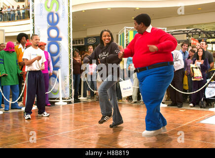 Fat Albert, (FAT ALBERT) USA 2004, Regie: Joel Zwick, KYLA PRATT, KENAN THOMPSON, Key: Tanz, tanzen Stock Photo