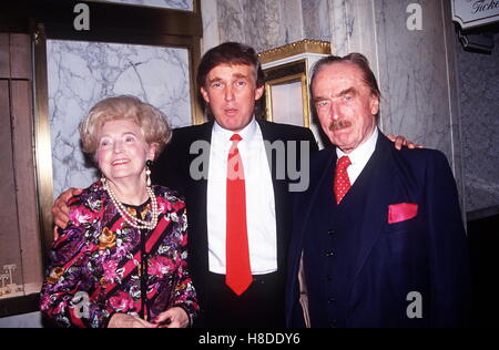Donald Trump With Parents in 1992. MARY ANNE MACLEOD, FRED TRUMP © JUDIE BURSTEIN/ © Globe Photos/ZUMAPRESS.com/Alamy Live News
