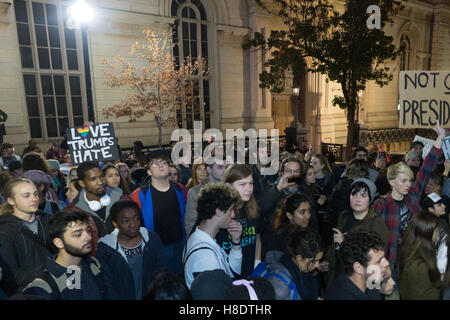 Baltimore, Maryland, USA. 11th November, 2016. Anti-Trump Protests, Baltimore. Credit:  Raymond Johnson/Alamy Live News Stock Photo