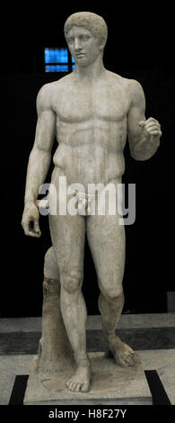 Doryphoros of Polykleitos. Greek statue, Classical era. C. 440 BC. Roman copy. National Archaeological Museum, Naples. Italy. Stock Photo
