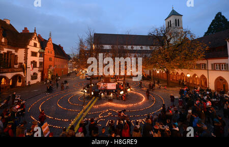 Freiburg, Germany. 12th Nov, 2016. Candles in the city hall square in Freiburg, Germany, 12 November 2016. Catholic charities and civil society groups have launched an initiative called 'One Million Stars' in support of a more just world. Photo: Patrick Seeger/dpa/Alamy Live News Stock Photo