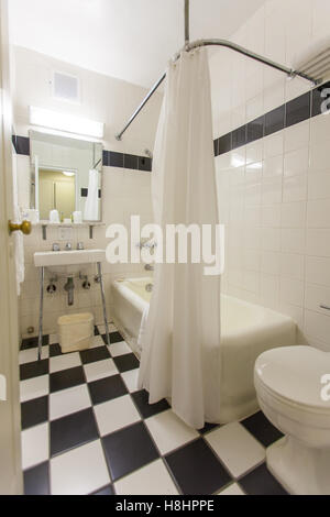 En-suite bathroom at the Hotel Pennsylvania, 7th  Ave, New York City, United States of America.