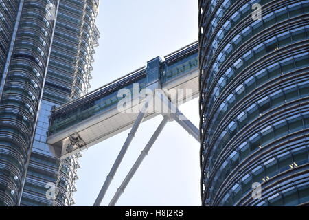 View of the bridge connecting the Petronas twin towers in Kuala Lumpur, Malaysia Stock Photo
