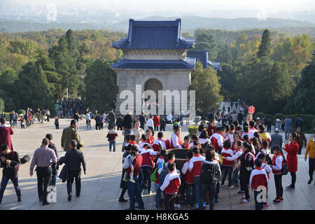 Nanjing, Nanjing, China. 11th Nov, 2016. Nanjing, CHINA-November 11 2016: (EDITORIAL USE ONLY. CHINA OUT) .People commemorate Dr. Sun Yatsen at Sun Yat-sen Mausoleum in Nanjing, capital of east China's Jiangsu Province, November 11th, 2016, marking the 150th anniversary of Sun Yat-sen's birthday. Dr.Sun Yat-sen was a Chinese revolutionary, physician, first president and founding father of the Republic of China. As the foremost pioneer of the Republic of China, Sun is referred to as the ''Father of the Nation'' in the Republic of China (ROC), Hong Kong, and Macau, and the ''forerunner of Stock Photo