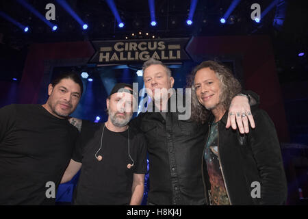 Berlin, Germany. 14th Nov, 2016. The US-American metal band Metallica with Robert Trujillo, Lars Ulrich, James Hetfield and Kirk Hammet (l-r), photographed at their performance at the ProSieben TV show Circus Halligalli in Berlin, Germany, 14 November 2016. PHOTO: JOERG CARSTENSEN/dpa/Alamy Live News Stock Photo