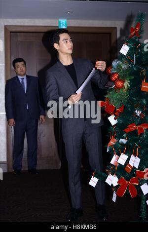 Seoul, Korea. 14th Nov, 2016. Kim Soo Hyun attends CUCKOO promotion conference in Seoul, Korea on 14th November, 2016.(China and Korea Rights Out) © TopPhoto/Alamy Live News Stock Photo