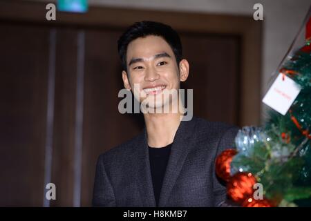 Seoul, Korea. 14th Nov, 2016. Kim Soo Hyun attends CUCKOO promotion conference in Seoul, Korea on 14th November, 2016.(China and Korea Rights Out) © TopPhoto/Alamy Live News Stock Photo