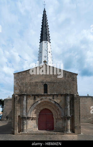 Church Église Saint-Étienne, d&#39;Ars-en-Ré, Ile de Ré, Vandee, France Stock Photo