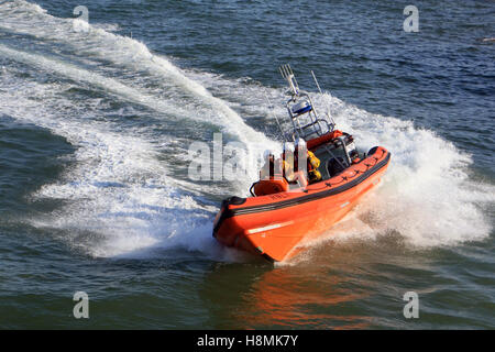 Looe RNLI with a crew of 4 out in Looe Bay testing the capabilities of their new Atlantic 85 B-894 'Sheila and Dennis Tongue II Stock Photo