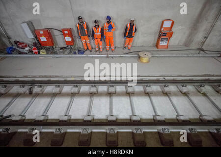 London, UK. 16th November, 2016. Paddington Station Crossrail underground line Credit:  Guy Corbishley/Alamy Live News Stock Photo