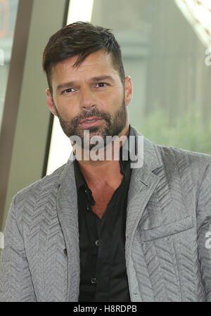 Las Vegas, NV, USA. 16th Nov, 2016. 16 November 2016 - Las Vegas, NV - Ricky Martin. Ricky Martin is named the Resident Headliner at the Park Theater at Monte Carlo.  Credit:  Mjt/AdMedia/ZUMA Wire/Alamy Live News Stock Photo