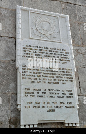 Marble tablet in Gibraltar dedicated to the memory of the crew of US Coast Guard Cutters Tampa and Seneca, lost in World War One Stock Photo
