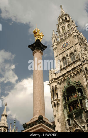 View from Marienplatz Square of the Mariensaeule column and the new town hall on the right, Munich, Bavaria Stock Photo