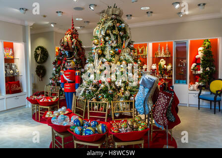 Neiman marcus discount christmas display dallas