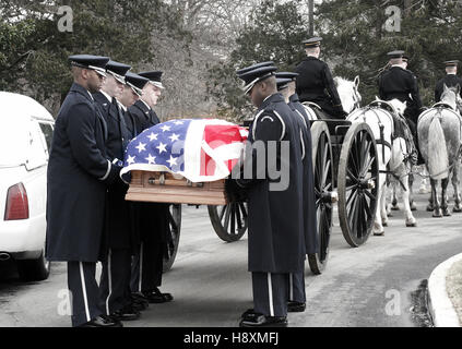 Washington DC, Arlington Cemetery - January 26, 2005. Military funeral for WWII retired Air Force officer Stock Photo