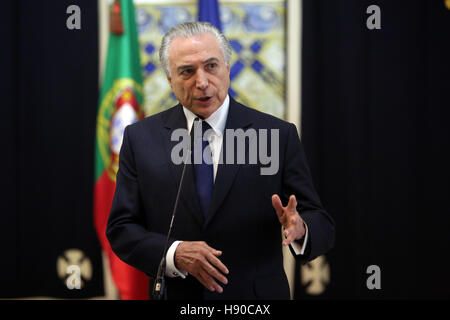 Lisbon, Portugal. 10th Jan, 2017. Brazilian President Michel Temer addresses the press after an audience with Portugal's President Marcelo Rebelo de Sousa at the Belem Palace in Lisbon, Portugal on January 10, 2017. Photo: Pedro Fiuza © Pedro Fiuza/ZUMA Wire/Alamy Live News Stock Photo