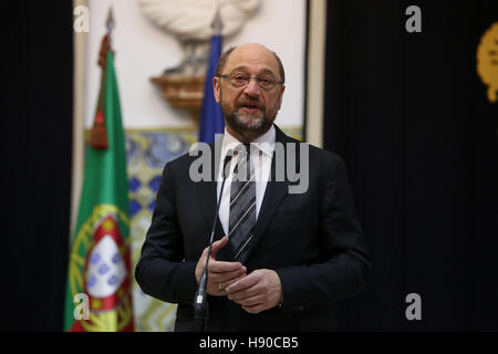 Lisbon, Portugal. 10th Jan, 2017. European Parliament President Martin Schulz addresses the press after an audience with Portugal's President Marcelo Rebelo de Sousa at the Belem Palace in Lisbon, Portugal on January 10, 2017. Photo: Pedro Fiuza © Pedro Fiuza/ZUMA Wire/Alamy Live News Stock Photo