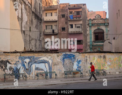 Havana, Cuba: Street scene along the Prado in Old Havana Stock Photo