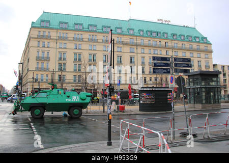 Berlin, Germany. 17th Nov, 2016. Armoured police vehicles standing in front of the Adlon hotel in Berlin, Germany, November 17, 2016. © Martin Weiser/CTK Photo/Alamy Live News Stock Photo