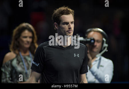 The O2, London, UK. 18th November, 2016. Day 6 afternoon singles match, Andy Murray (GBR) defeats Stan Wawrinka (SUI). Credit:  sportsimages/Alamy Live News. Stock Photo