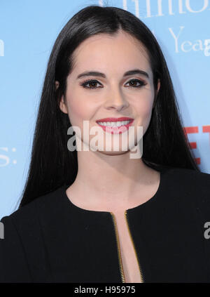 Westwood, CA, USA. 18th Nov, 2016. 18 November 2016 - Westwood, California. Vanessa Marano. Premiere Of Netflix's ''Gilmore Girls: A Year In The Life'' held at the Regency Bruin Theatre. Photo Credit: Birdie Thompson/AdMedia © Birdie Thompson/AdMedia/ZUMA Wire/Alamy Live News Stock Photo