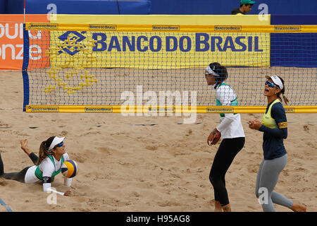 Curitiba, Brazil. 19th Nov, 2016. finals. Between 16 and 20 November, takes place the 4th stage of the Brazilian Circuit of Beach Volleyball in Curitiba PR. © Guilherme Artigas/FotoArena/Alamy Live News Stock Photo