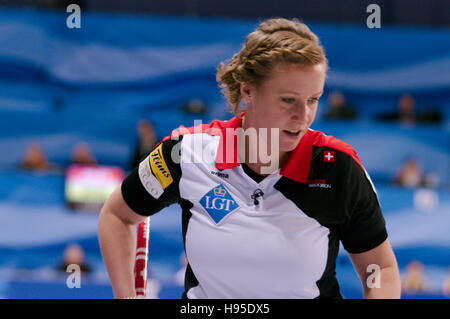 Braehead Arena, Renfrewshire, Scotland, 19 November 2016. Irene Schori, vice skip of Switzerland playing in the Le Gruyère AOP European Curling Championships 2016 Credit:  Colin Edwards / Alamy Live News Stock Photo