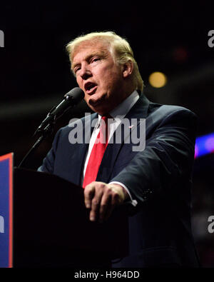 Republican presidential candidate Donald Trump rallies at the Giant Center in Hershey,  in Central Pennsylvania, on Fri. Nov. 4, 2016. Stock Photo