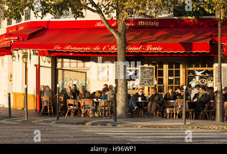 The famous brasserie Le Flore en l'Isle located near Notre Dame cathedral ,  Paris, France Stock Photo - Alamy