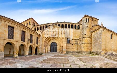 Colegiate de Santa Juliana, Santillana del Mar, Cantabria, Spain Stock Photo