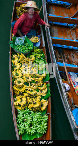 Banana vendor floating market Damnoen Saduak outside Bangkok Thailand Stock Photo