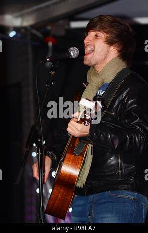 Adam Duffill, Rock singer/songwriter at the Southend Christmas lights event Stock Photo