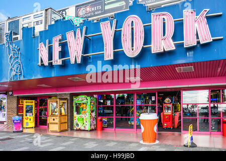 New York amusement arcade for playing games, pool, slot machines and betting. Southend-on-sea, Essex,England Stock Photo