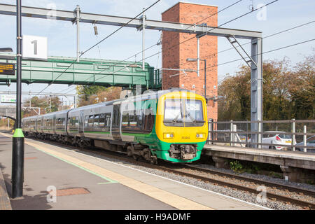 Train arriving at Alvechurch Station, bound for Redditch, Alvechurch, Worcestershire, England, UK Stock Photo