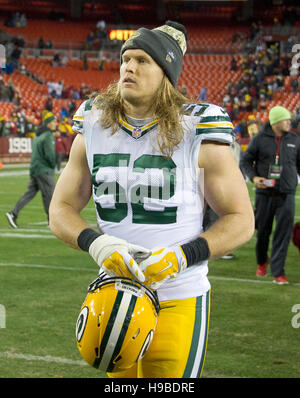 Landover, Maryland, USA. 20th Nov, 2016. Green Bay Packers outside linebacker Clay Matthews (52) leaves the field following his team's 42 - 24 loss to Washington Redskins at FedEx Field in Landover, Maryland on Sunday, November 20, 2016. Credit: Ron Sachs/CNP - NO WIRE SERVICE - Credit:  dpa picture alliance/Alamy Live News Stock Photo